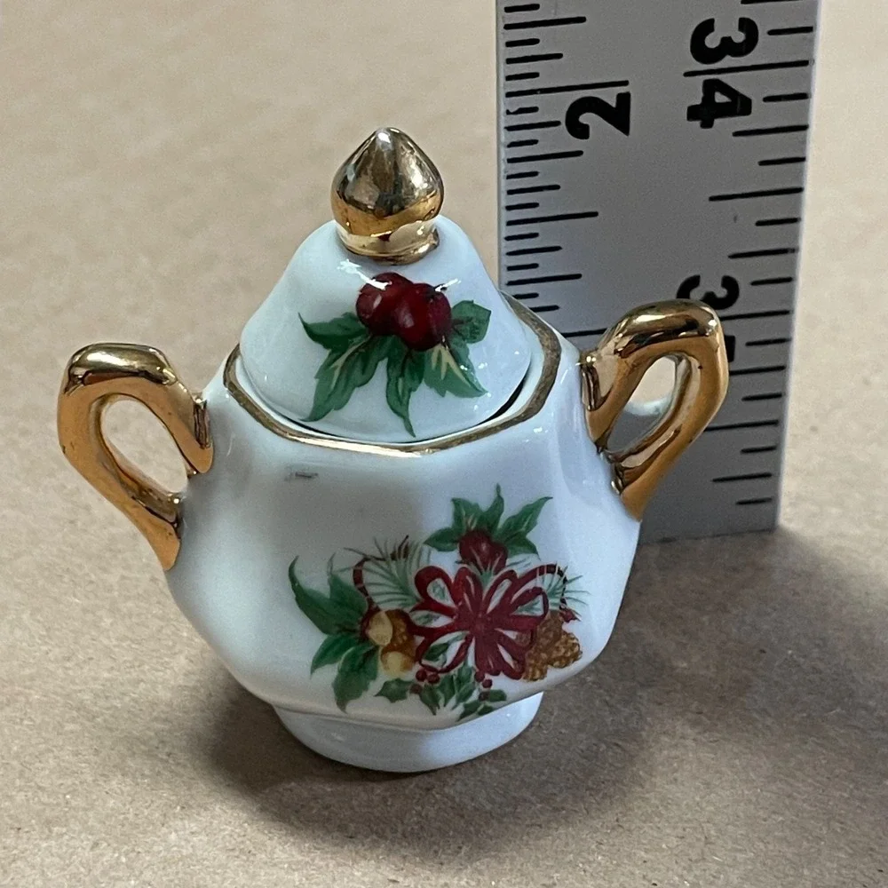 Formalities Christmas Poinsettia 10‎ Piece Mini Tea Set by Baum Brothers